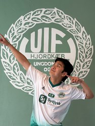 Dani Khang